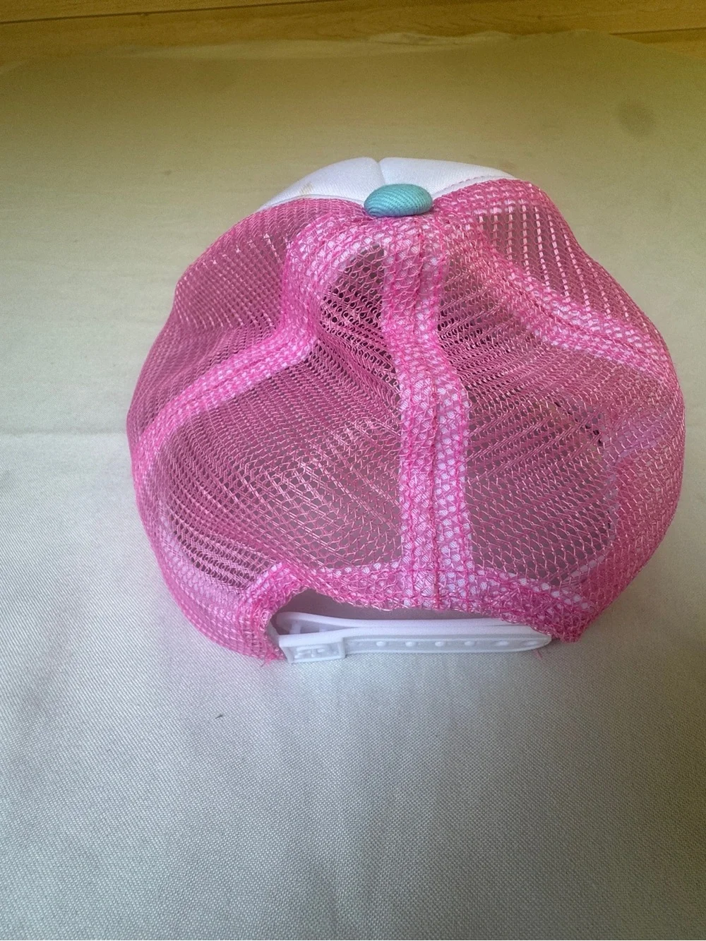 Robin Ruth souvenir Beach Hat wear girls hat vent back 